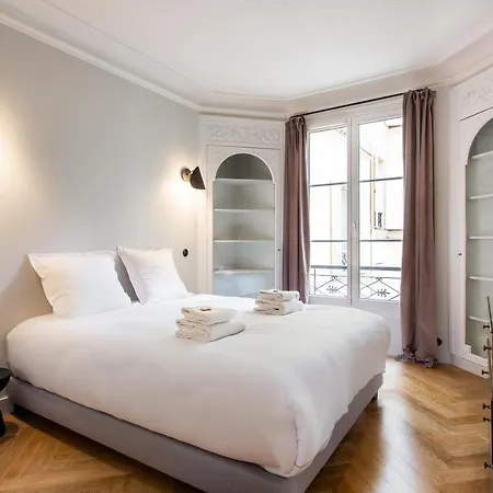 Magnificent - 3br- 8p - Batignolles Paris