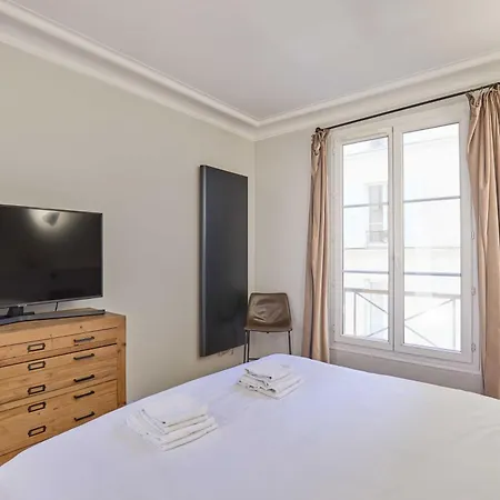 Magnificent - 3br- 8p - Batignolles Paris