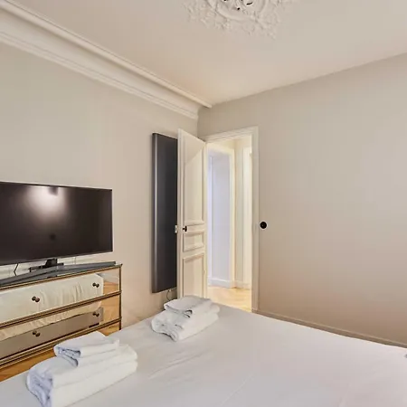 Magnificent - 3br- 8p - Batignolles *