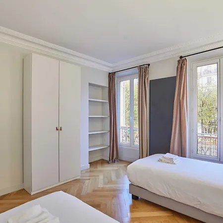 Magnificent - 3br- 8p - Batignolles Apartment