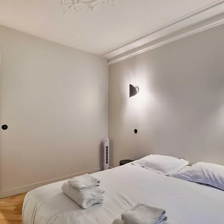 Magnificent - 3br- 8p - Batignolles * Paris