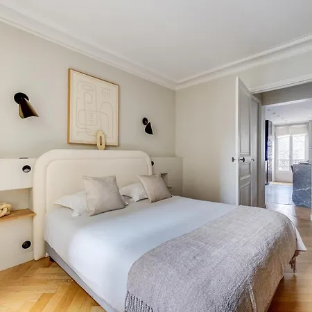 Magnificent - 3br- 8p - Batignolles Apartment