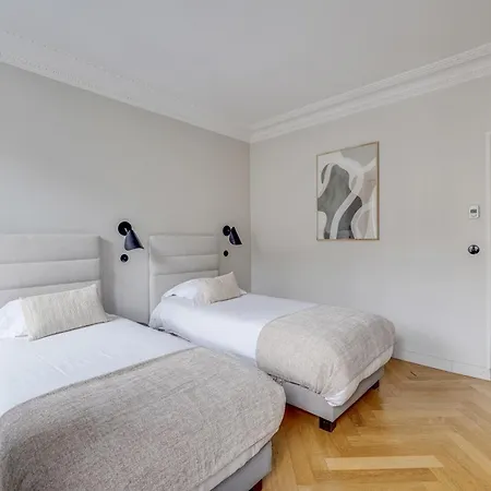 Magnificent - 3br- 8p - Batignolles * Paris