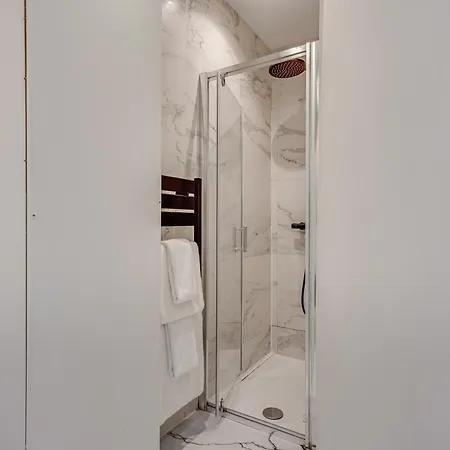 Magnificent - 3br- 8p - Batignolles * Paris